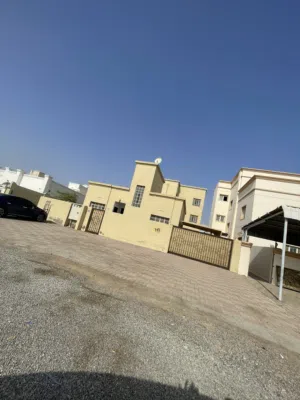 فيلا فالمعبيله قريب من كلية الخليج والخدمات للتواصل