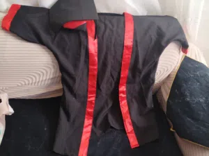 جاكيتات بناتي وبيجامه للطلعه وفستان عيد ميلاد ولعبة دب جميل مع ملابس روضه