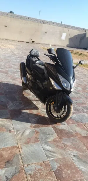 يماها تي ماكس