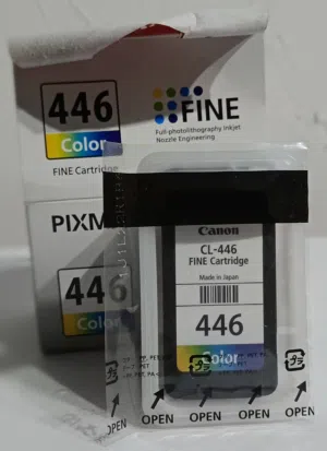 للبيع خرطوشة حبر كانون ألوان أصلي Canon CL-446 جديد متبرشم بعلبة مفتوح