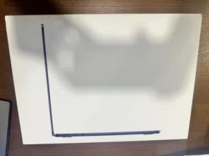 Macbook Air 13" M4 16GB 256GB  New in the box
