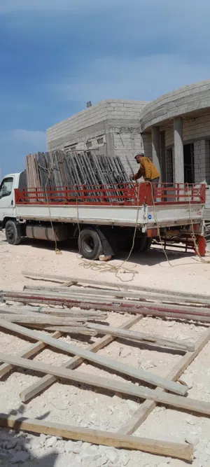 كنتر سته دادو لنقل البضائع داخل وخارج بنغازي
