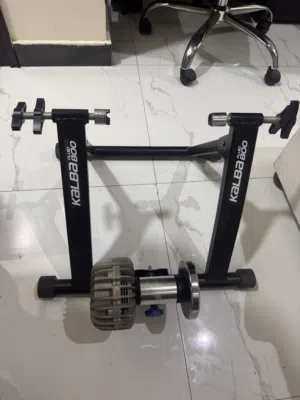 Indoor bike trainer
