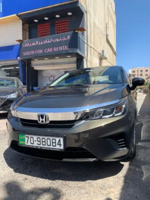 Sedan Honda in Amman