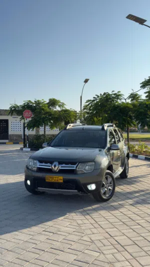 RENAULT DUSTER 2016