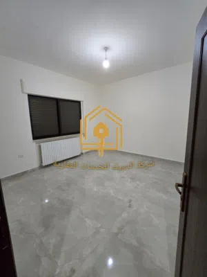 شقة فارغة - الجاردنز - 3نوم - 180م - قرب الخدمات