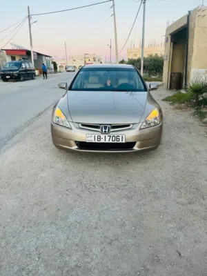 للبيع هوندا أكورد 2005