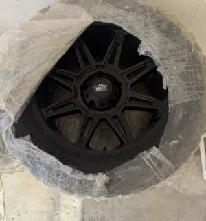 20 inch original arctic trucks rims+tires