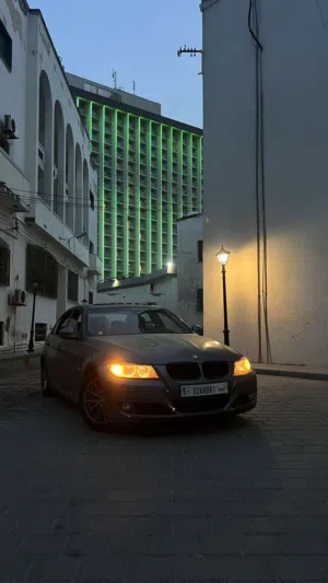 E90 2012 كندية