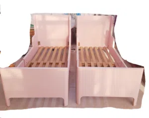 تخت أطفال (أسرة)