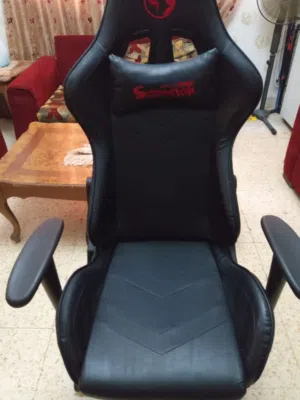 كرسي ألعاب (Gaming Chair) Scorpion بحالة ممتازة