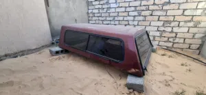 غطاء صندوق خلفي تندرا قايبنه وربع 2002 كامل بحالة ممتازة باصطافاته