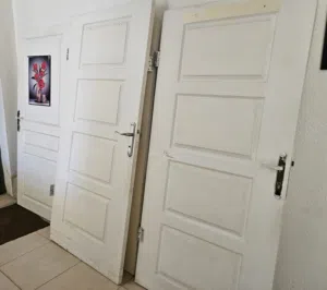 ابواب خشب مستعمله