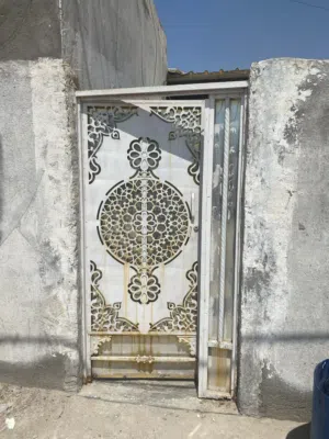 مشتمل للإيجار/المعقل