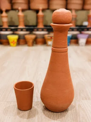 مطرة فخار طبيعي نخب اول مع كوب فخار