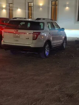 Used Ford Explorer in Farwaniya