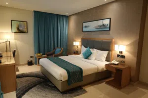 DAILY OR WEEKY STAY - 4 STAR LUXURY HOTEL