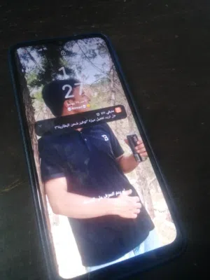 هاتف نوعzte بحالة الوكالة تقريبا