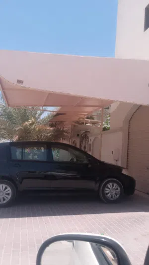 nissan tida