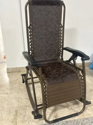 كرسي متحرك / متأرجح