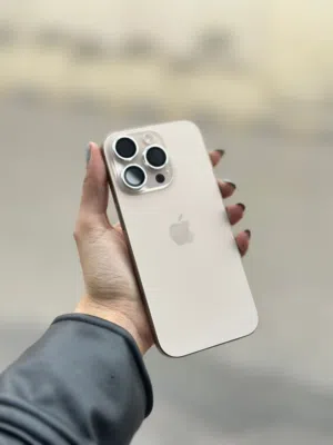 Apple iPhone 16 Pro 128 GB in Salt