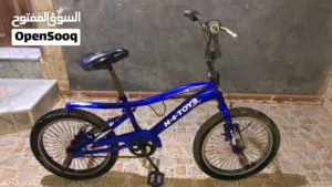 دراجة BMX للبيع استعمال اقل من عام