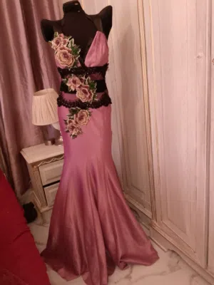 فستان سهرة