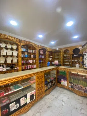 ديكور محل عطور