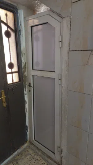 باب  المنيوم ممتاز للبيع