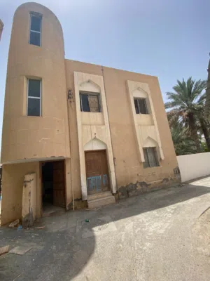 منزل للبيع في نزوى العقر