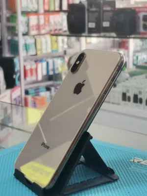 Apple iPhone XS 64 GB in Tripoli