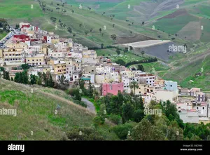 200 ft² More than 6 bedrooms Townhouse for Sale in Fès Zouagha