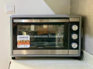 Kenwood electric oven  Brand new - bought 2 months ago 45 litre
