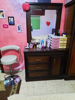 غرفه نوم للبيع بداعي السفر مستعجل