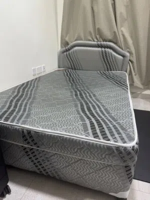 سرير 120 سم مع مكنسة كهربائية