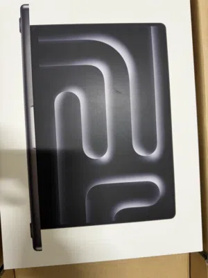 لابتوب ماك بوك جديد