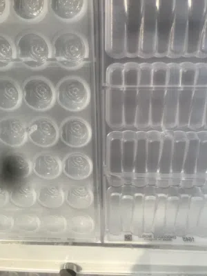 للبيع قوالب شوكلاته بلجيكيه نوع شوكلت وورد