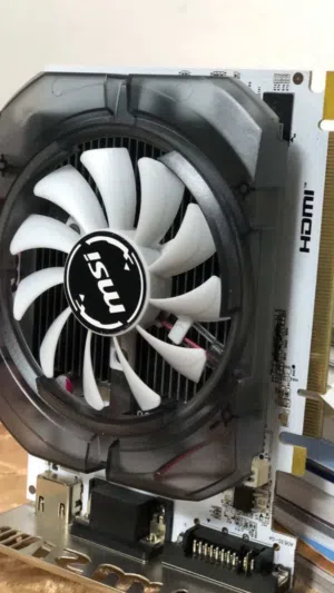 كرت شاشه 4GB MSI GT 730 بحاله الوكاله