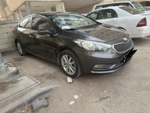 Used Kia Cerato in Farwaniya