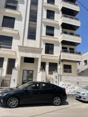 شقة طابق اول جديدة لم تسكن في أبو السوس خلف ديوان الشرايعة