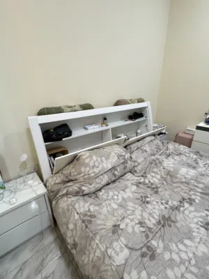 Complete 5-piece bedroom set