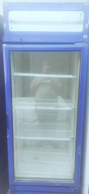 ثلاجات عرض للبيع