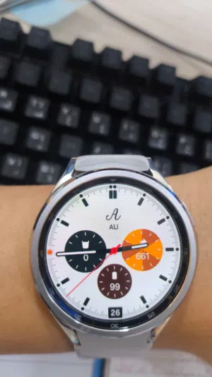ساعة سامسونج Samsung Galaxy Watch 6 Classic (مقاس 47 مم) - إستعمال نظيف جداً