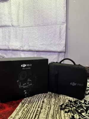 DJI RS 2 Gimbal Stabilizer Pro Combo