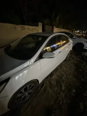 اكسنت خليجي لبيع موديل 2015