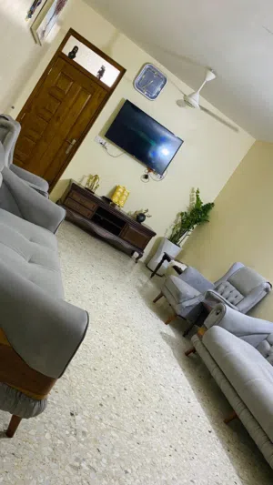 مشتمل 100 متر للبيع الامين الثانيه