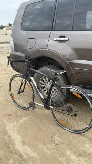 للبيع road / fitness bike