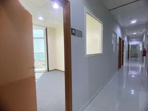 Yearly . 122 ft²4