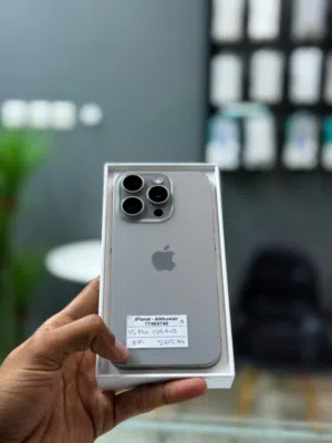 iPhone 15 Pro 128 GB Box Piece - Smooth and Good condition device