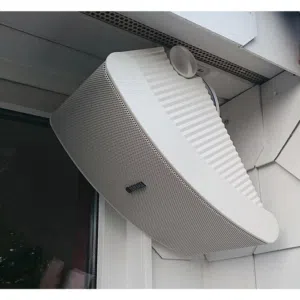pair of yamaha speakers